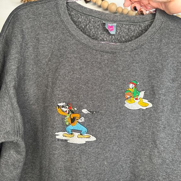 Hanes Gray Goofy Donald Christmas Embroidered Crewneck - Picture 2 of 4